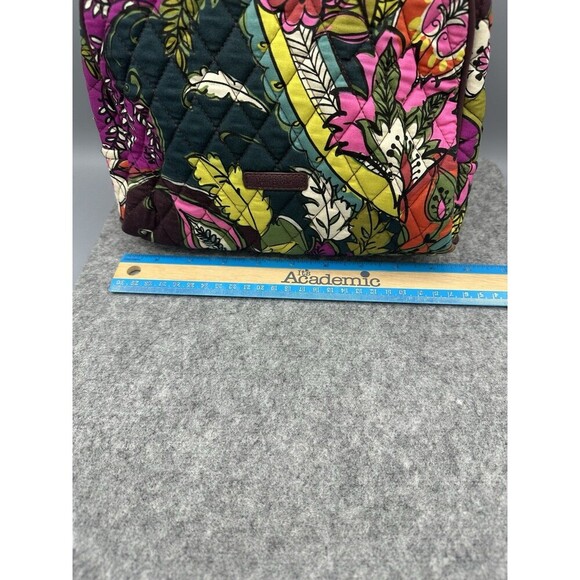 Limited Edition Vera Bradley Makeup Bag, Great For Travel Easy Clean - Picture 2 of 7